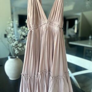 Blush dress VICI collection Size L
